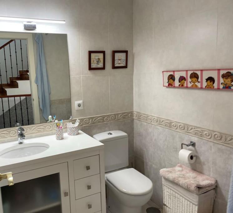 Casa En Ruta De La Plata Con Piscina Comunitaria Villa Guillena ภายนอก รูปภาพ